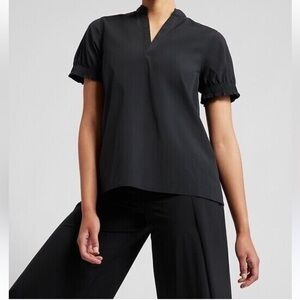 ATHLETA Levitate Poplin Tee Top Blouse Puff Sleeve Medium Black Mimimalist